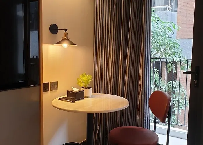 Hotel The Quarter Onnut By Uhg - Close To Bitec, Cloud 11, 40 Minutes To Suvarnabhumi Airport 4*