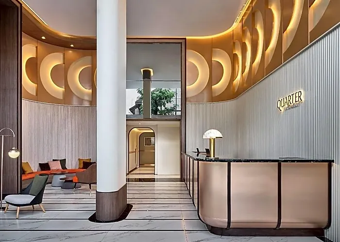 Hotel The Quarter Onnut By Uhg - Close To Bitec, Cloud 11, 40 Minutes To Suvarnabhumi Airport 4*