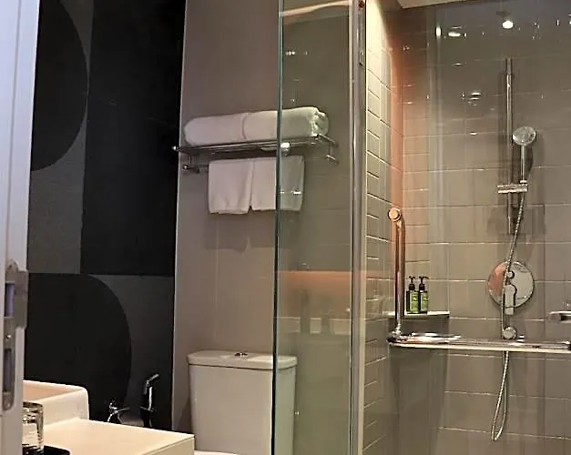 The Quarter Onnut By Uhg - Close To Bitec, Cloud 11, 40 Minutes To Suvarnabhumi Airport Hotel